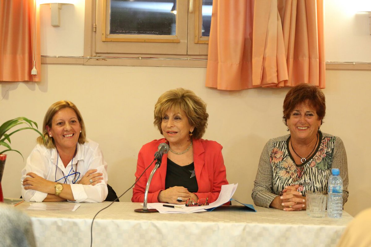 ajcabrils's tweet photo. Aquesta tarda, l'advocada i exdiputada @MagdaOranich ha visitat el Casal dels Jubilats de #Cabrils, on ha impartit la conferència 'El dia que m'espera... Opinions i experiències d'una vida amb compromís', que ha comptat amb una gran assistència! https://t.co/E1SFOixb7B
