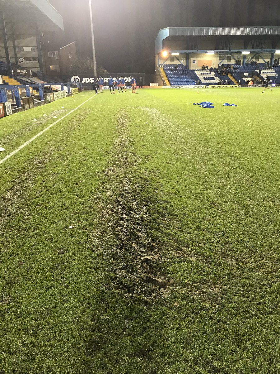 Gaz2627L's tweet photo. Completely no respect to the last 24 hours rain over 30mm and the visiting team do this in the warm up #agroundsmansworkisneverdone @the_iog @EFL #thisneedsaddressing https://t.co/vHqnl573iT