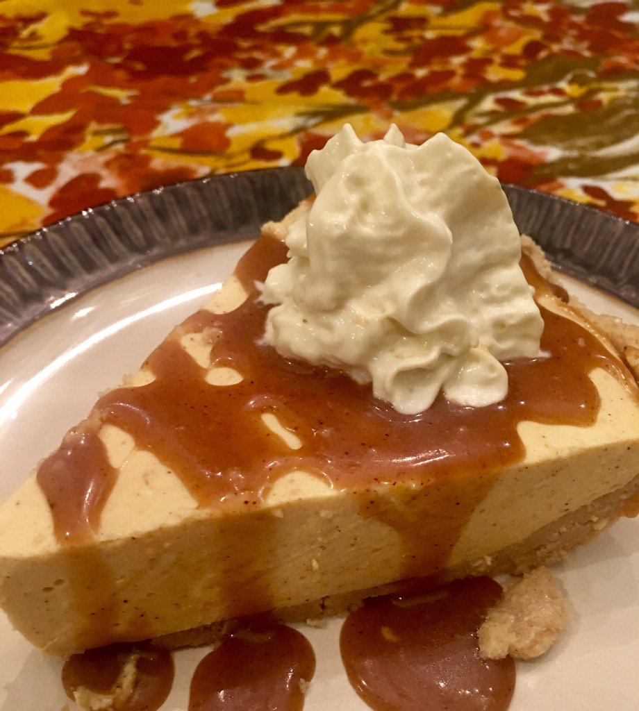 BarbaraEsatto's tweet photo. #pumpkincheesecake #kraft #creamcheese #cinnamonbun #Oreocrust #applecider #caramel #Libbys #pumpkin #Thanksgiving https://t.co/OXZhuyT7su