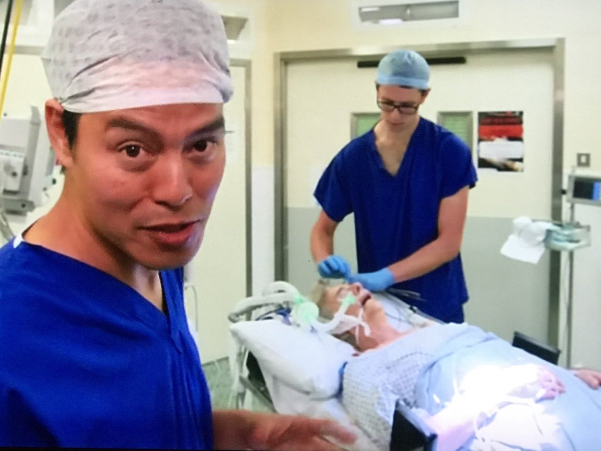 Tim Cook tweet media