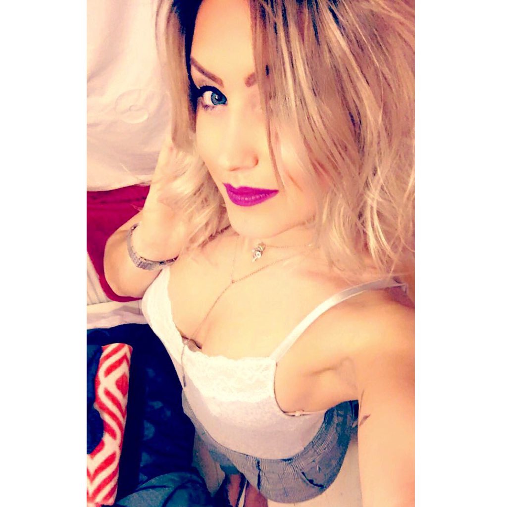 CoralPinch's tweet photo. #NewProfilePic https://t.co/rBhtv1JlUG