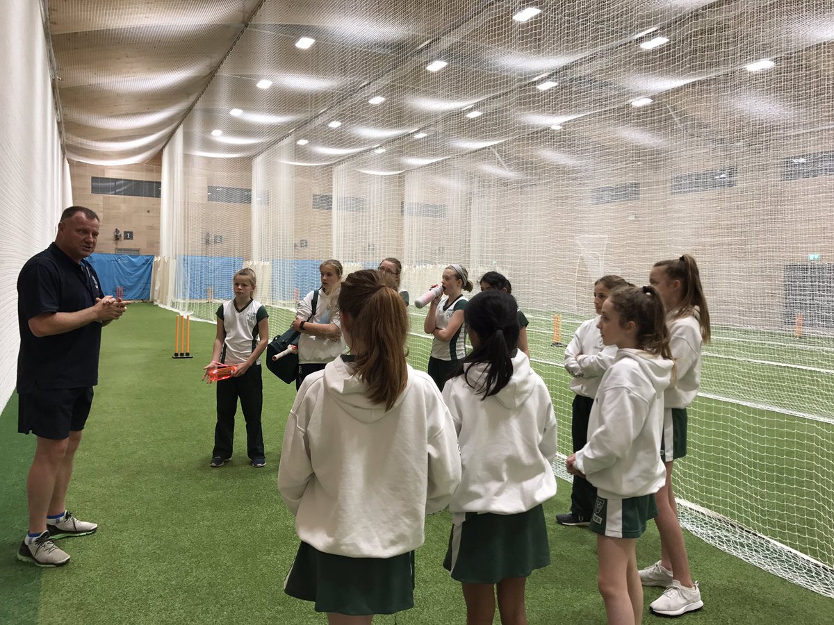 SportsSHS's tweet photo. @SurbitonHigh girls pre-season cricket session @ReedsCricket. Thanks for hosting us in your new state-of-the-art facility #girlscricket#girlsdevelopment https://t.co/NevTI3ICde