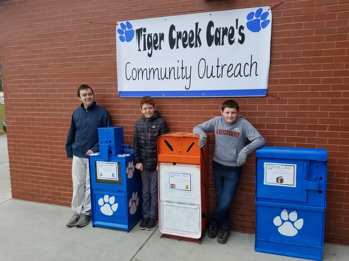 baddab1's tweet photo. Introducing Tiger Creek Cares! Thanks to the Luffman’s and a great Eagle Scout Project #ElemTiger https://t.co/ODBe4MPtUB