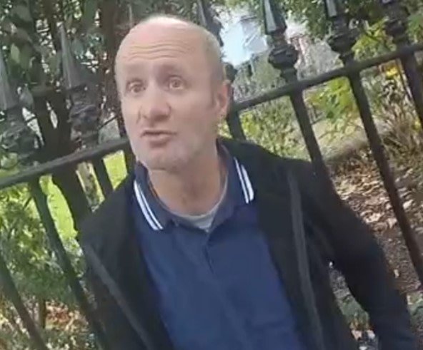 metpoliceuk's tweet photo. Appeal for public's help after man found unconscious in Hyde Park https://t.co/8qFg5oUlVr https://t.co/PrylsR5dFa