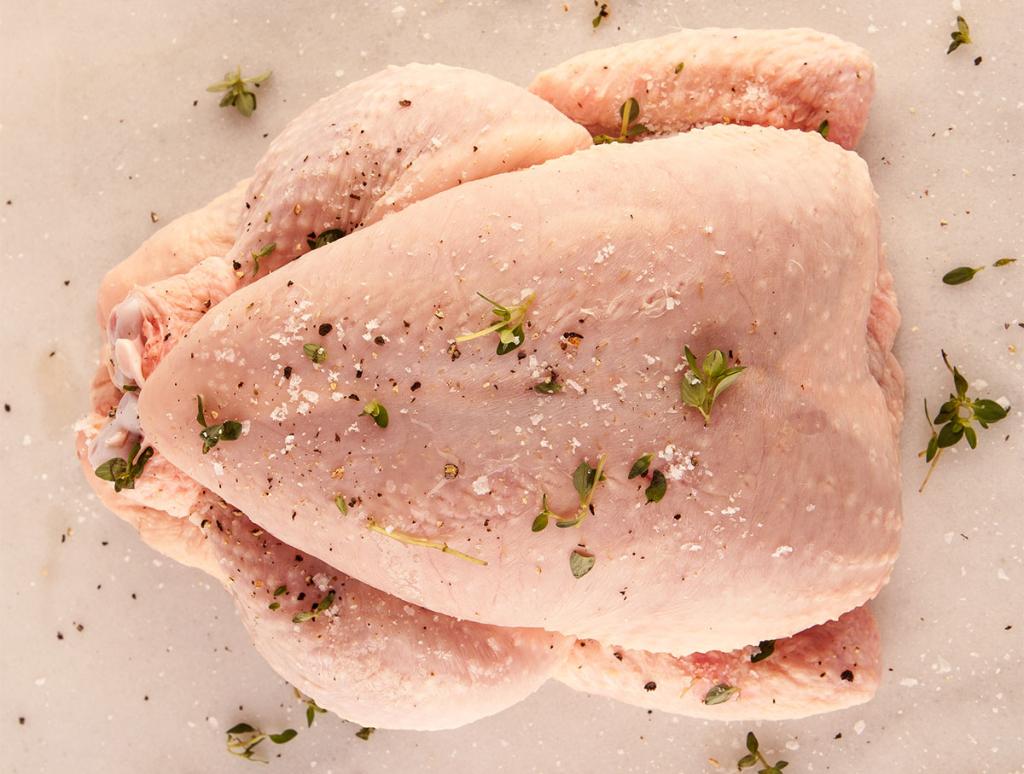 CentralMarket's tweet photo. We know the #turkey is the star this week, which is why we want to make sure you make the most of it. https://t.co/9tSsCyCotR #turkeyguide https://t.co/RKQpKHozVE