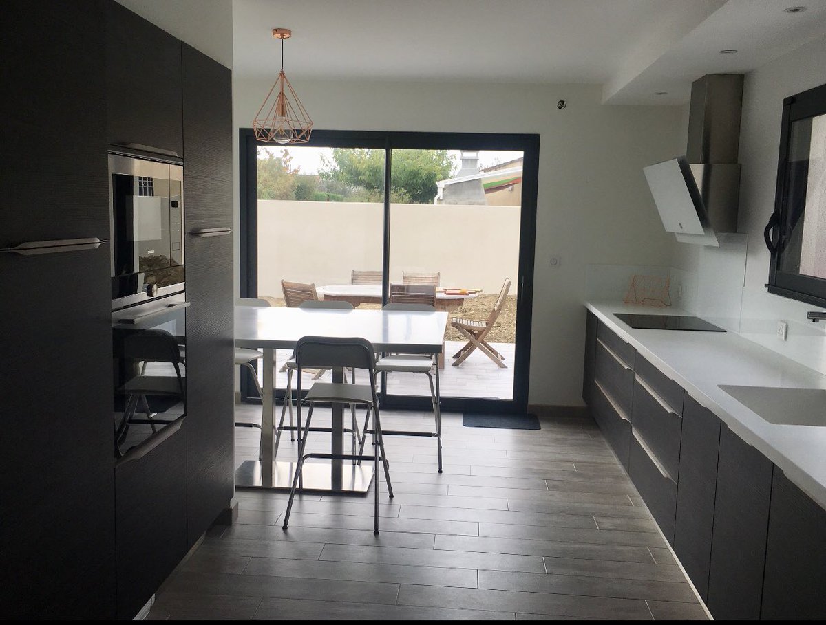 ArthurBonnetTls's tweet photo. Le projet du jour #cuisine #kitchen #aménagement #maison #home #homedecoration #carrelage #fauxplafon #ilotcentral #ilot #laque #corian #glacierwhite #sanspoignee #silestone #cosentino #plandetravail #roblin #arthurbonnet #arthurbonnettlse
#picoftheday https://t.co/2OWbvZ1cwY