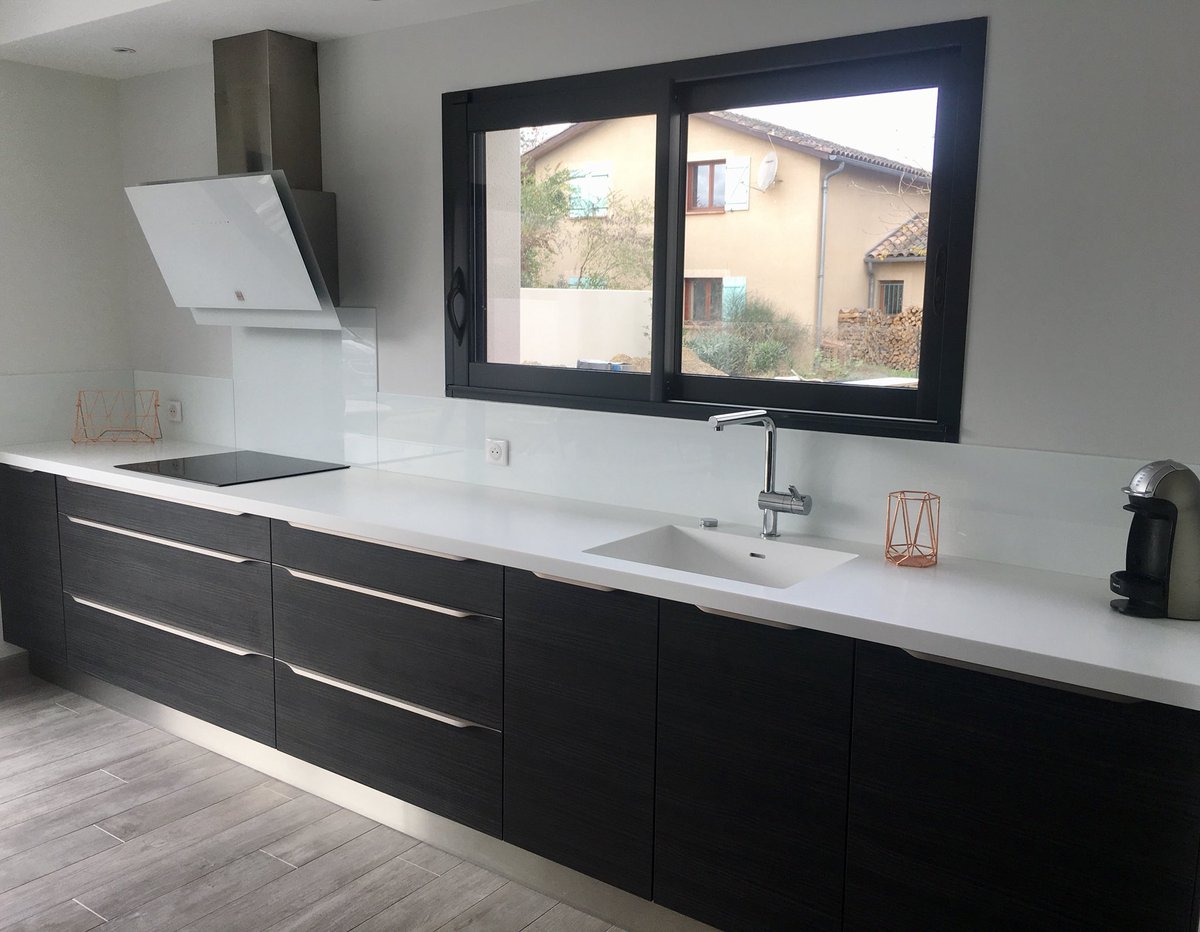ArthurBonnetTls's tweet photo. Le projet du jour #cuisine #kitchen #aménagement #maison #home #homedecoration #carrelage #fauxplafon #ilotcentral #ilot #laque #corian #glacierwhite #sanspoignee #silestone #cosentino #plandetravail #roblin #arthurbonnet #arthurbonnettlse
#picoftheday https://t.co/2OWbvZ1cwY