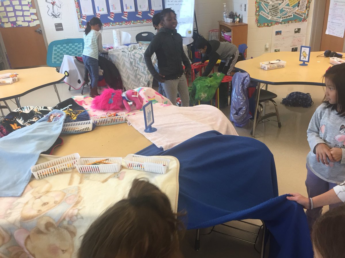 KimSweeney2's tweet photo. Class DOJO reward=Fort building!  #flexiblethinking #TogetherWeWill https://t.co/1nX3xoQPpt