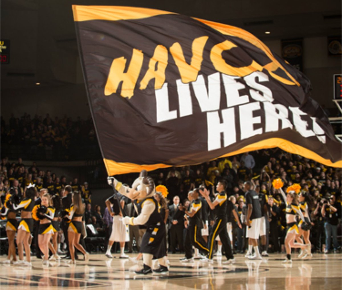 District5RVA's tweet photo. Come enjoy Happy Hour and VCU basketball at 4pm 
#RVA #richmond #virginia #district5rva #d5rva #rvaeats #vcurams https://t.co/lQIjPC9QrI
