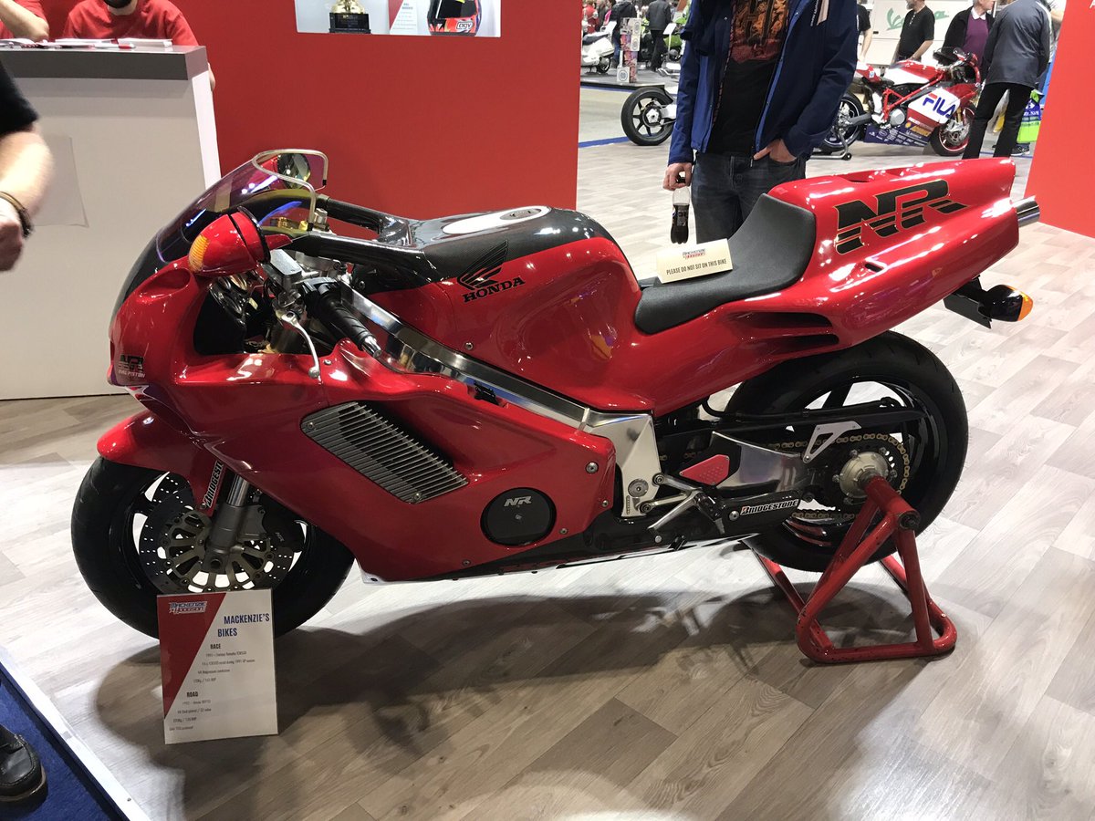 nr 750 bike light