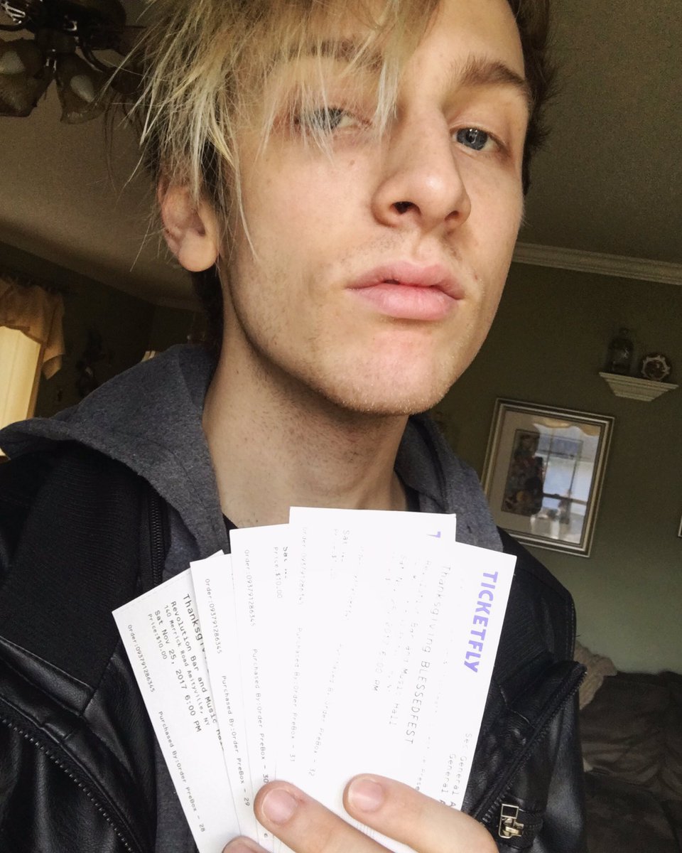 tomdiognardi's tweet photo. We're running super low on tickets for #BlessedFest this Saturday on Long Island. If I've messaged you you're good, but if not hmu before they sell out! https://t.co/yLr6VDZrkW
