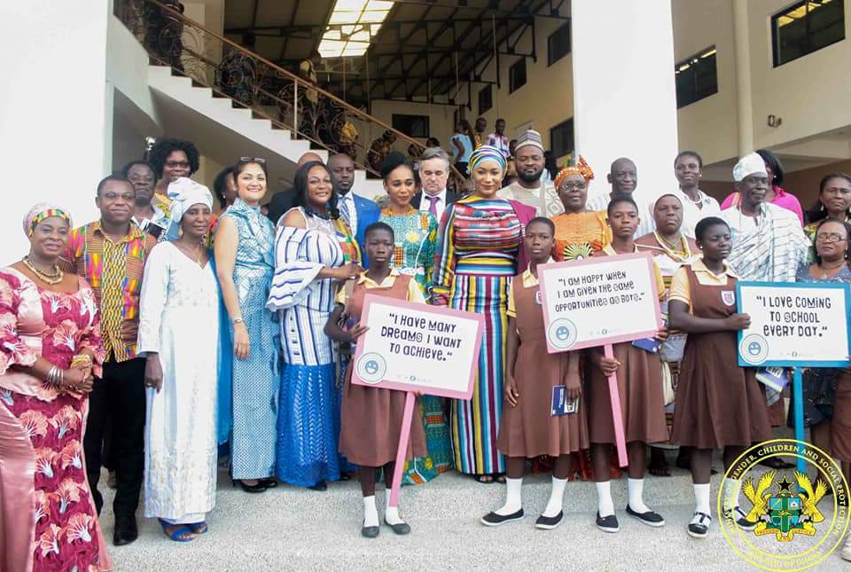 SarfoJnr1's tweet image. As Government's Efforts to put the interest of children first, the Ministry of Gender, Children &amp;amp; Social Protection with the Ministry of Local Government &amp;amp; Rural Development in collaboration with #UNICEF &amp;amp; other Stakeholders

#MoGCSP_Ghana #MoLGRD #IAMGACA