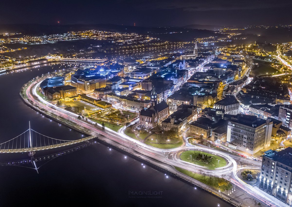 PatrykSadowski_'s tweet photo. City filled with light! Guildhall - Walls - Harbour Square.
@VisitDerryNews @dcsdcouncil @CoDerryAirport @MrJoeDerry https://t.co/k6xdy5fugs
