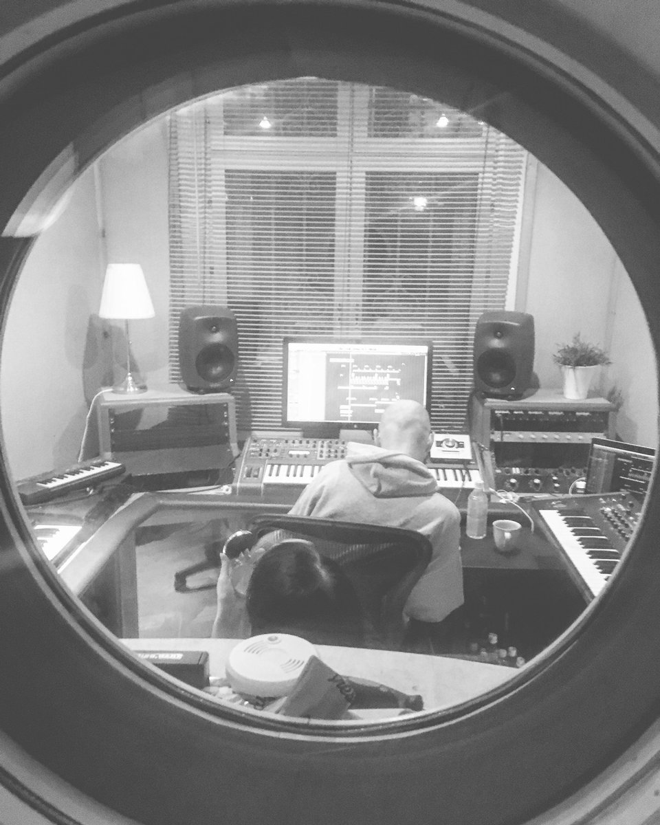 thisisruxley's tweet photo. Good times writing songs today with @martin_tinitus & Charlee Nyman - #untagable #ruxley #stockholm #writing #sessions https://t.co/3cQdYcGSrQ