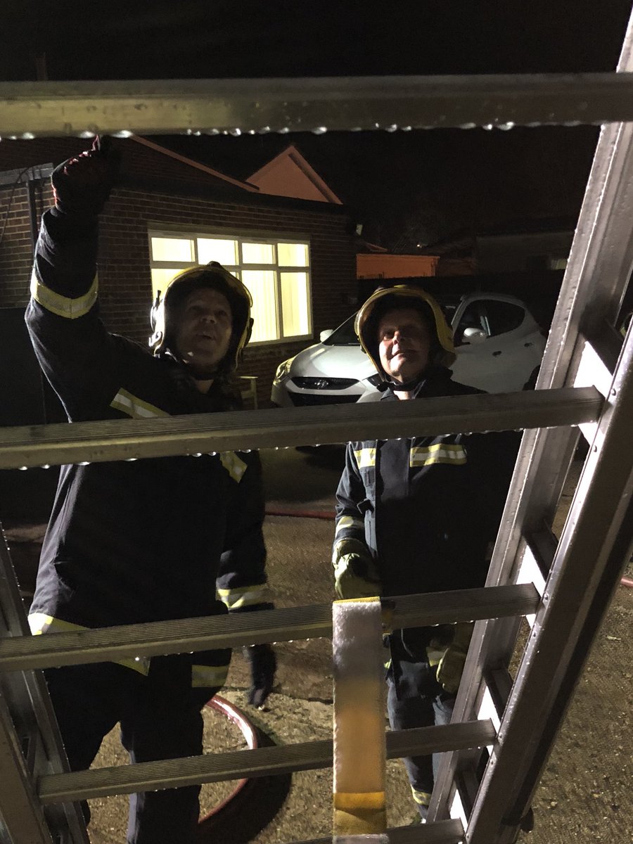 HaylingFire21's tweet photo. #hfrs #training #pumpsand ladders https://t.co/Uf3irPicVi