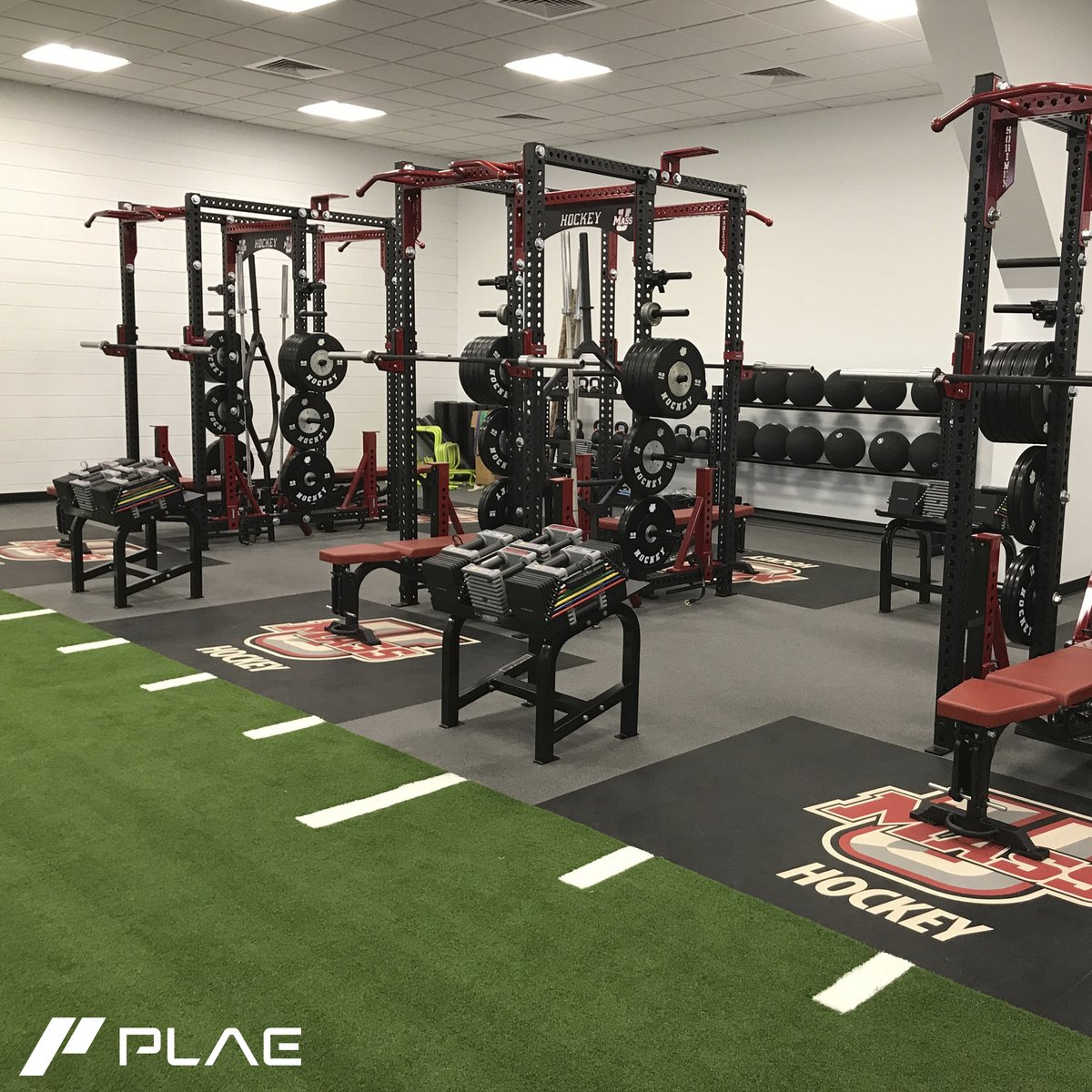 plaeglobal's tweet photo. Check out @UMassHockey's awesome facility! https://t.co/8C7oHjhwbv