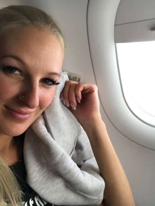 so, wieder daheim. war wirklich ein sch&ouml;ner und interessanter trip in die #schweiz nach #z&uuml;rich #srf<a href="/tag/talkshow"class="tags"><span>#talkshow</span></a><a href="/tag/schweiz"class="tags"><span>#schweiz</span></a><a href="/tag/z%C3%BCrich"class="tags"><span>#z&uuml;rich</span></a><a href="/tag/srf"class="tags"><span>#srf</span></a><a href="/tag/camangel"class="tags"><span>#camangel</span></a><a href="/tag/sr"class="tags"><span>#sr</span></a>