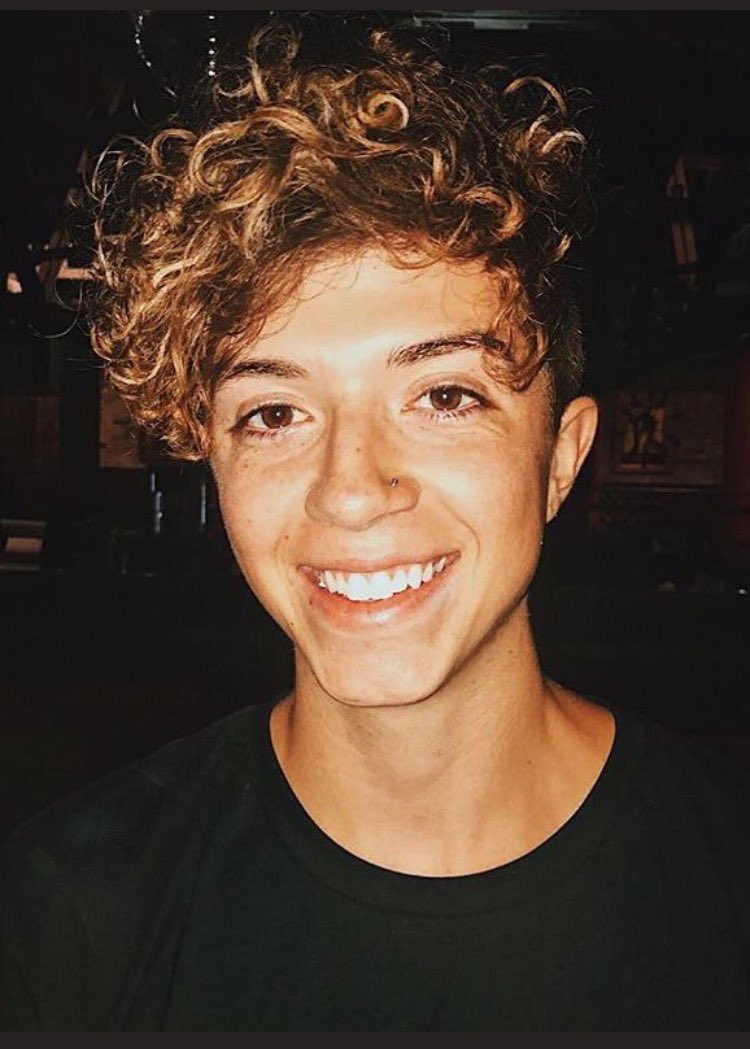 jungmoonie's tweet image. Jack you are so sweet, I can see that you really care about your family and your fans. I’m so proud of you, you’ve accomplished a lot in those years. Can’t wait to see you grow even more, I will always support you no matter what. I love you Jack ♥️ #JustLoveForJack