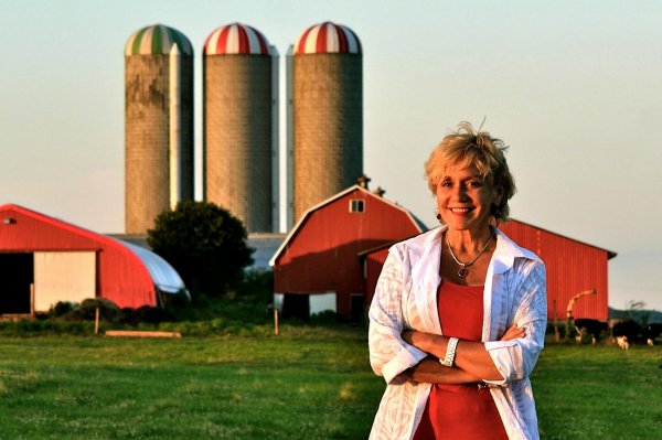 Happy Birthday 
58 Lenore Zann 
53 Robbie Slater 
44 Andrew Walker 