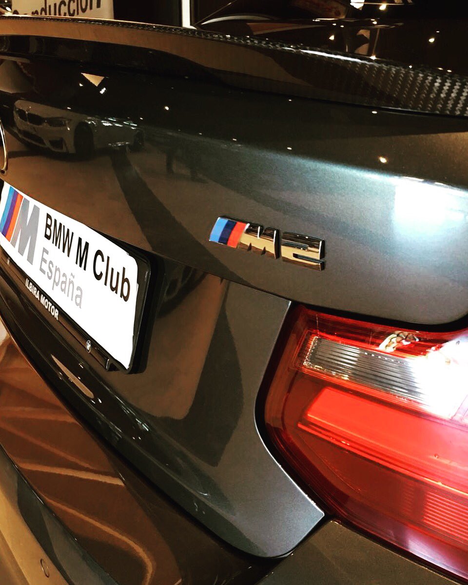 BMWMClub_es's tweet photo. ¡Que imágenes nos ha dejado nuestra II Reunión Anual BMW M Club España en Chanoe!
#BMW #BMWM #BMWM2 #BMWMPower #M #M2 #BMWMClub #chanoe #Pozuelo #carswithoutlimits #bmwnation #limitededition #limited #carbon #eventos #motor #carlovers #amazingshot #showcar #lovecars https://t.co/GIxFaR9cQA