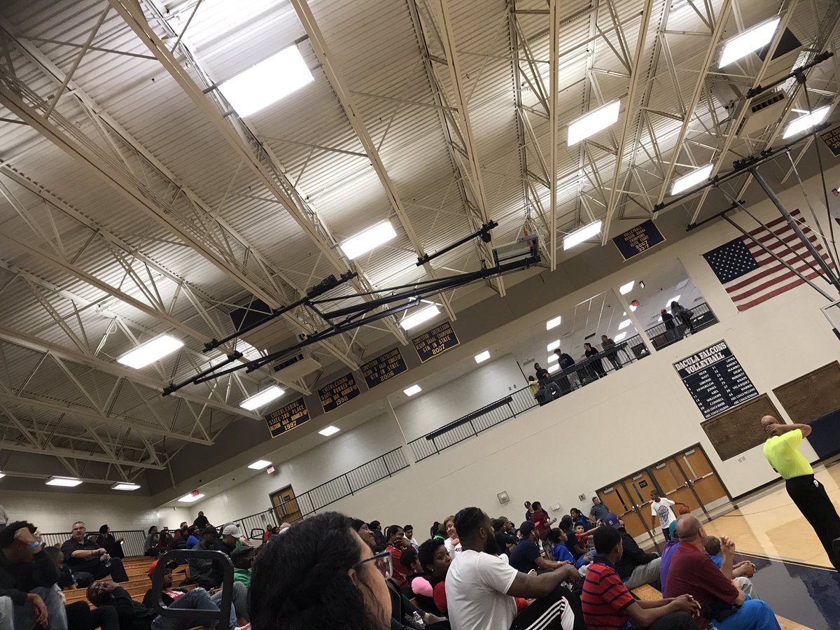 SagerTournament's tweet photo. Great crowd for the Buford vs Holy Innocents' Chevron Girls Bracket Championship game! Buford is up 16-9 at the start of the second quarter! https://t.co/MZiTjm4mkK