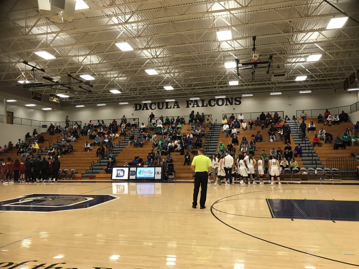 SagerTournament's tweet photo. Great crowd for the Buford vs Holy Innocents' Chevron Girls Bracket Championship game! Buford is up 16-9 at the start of the second quarter! https://t.co/MZiTjm4mkK