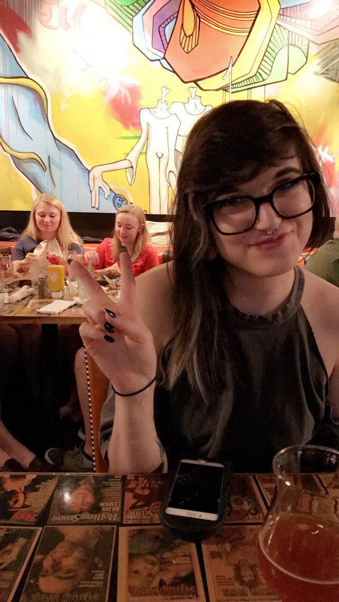 christinajolene's tweet photo. I know you might hate me, but your #cuteaf and I miss you. I miss hopcat with you. #weirdgirlwithbib #inbackground @carlyrichel https://t.co/ttWEcxi22s