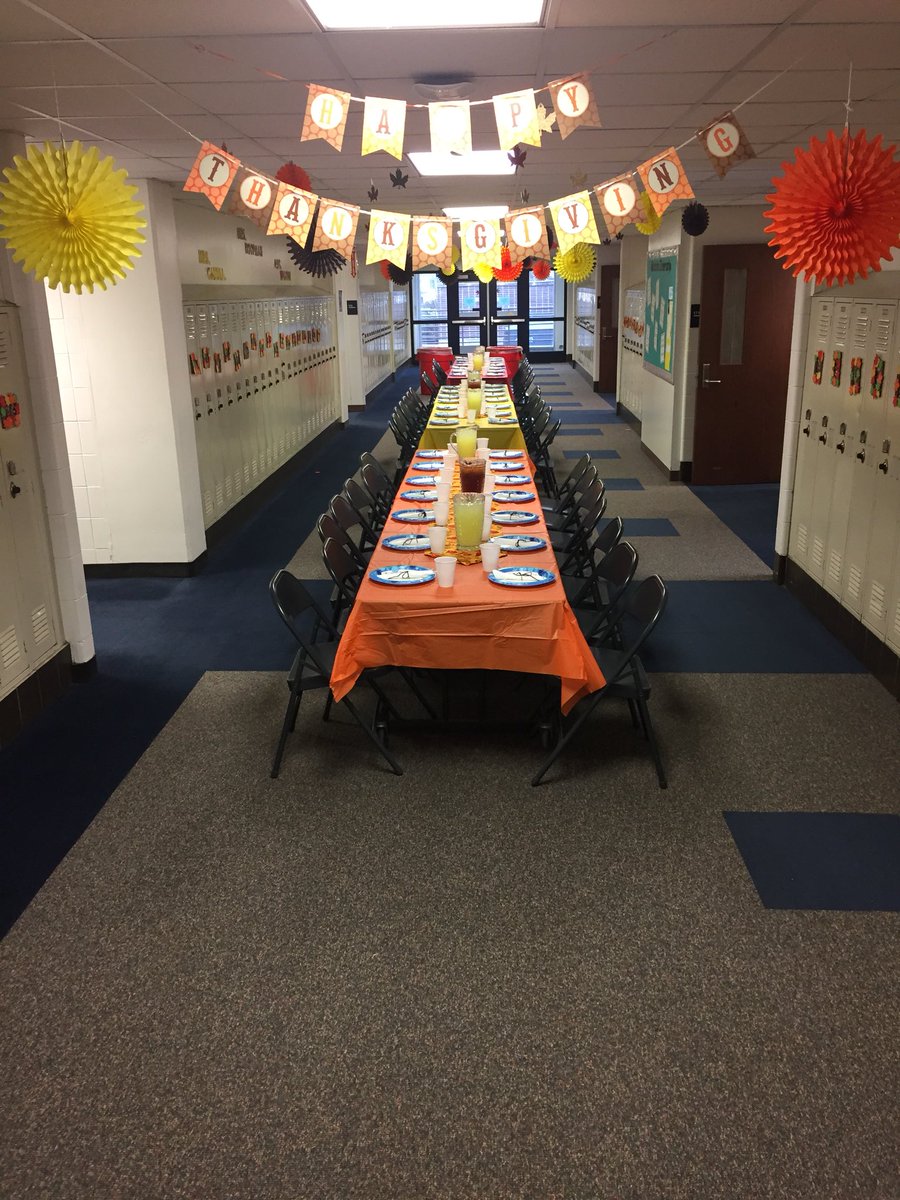 ConantFCS's tweet photo. We are so thankful for everyone who celebrated with us today! #foodsfamilyphoto https://t.co/xXAgVfHPB9