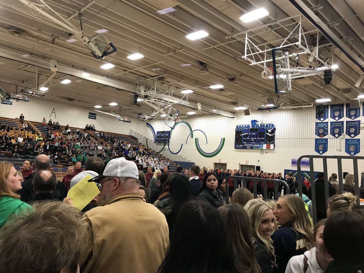 Eagan_Athletics's tweet image. Great turnout at our SSC Jazz Dance event.  1st of the conference season!  #funenvironment  #SSCPride