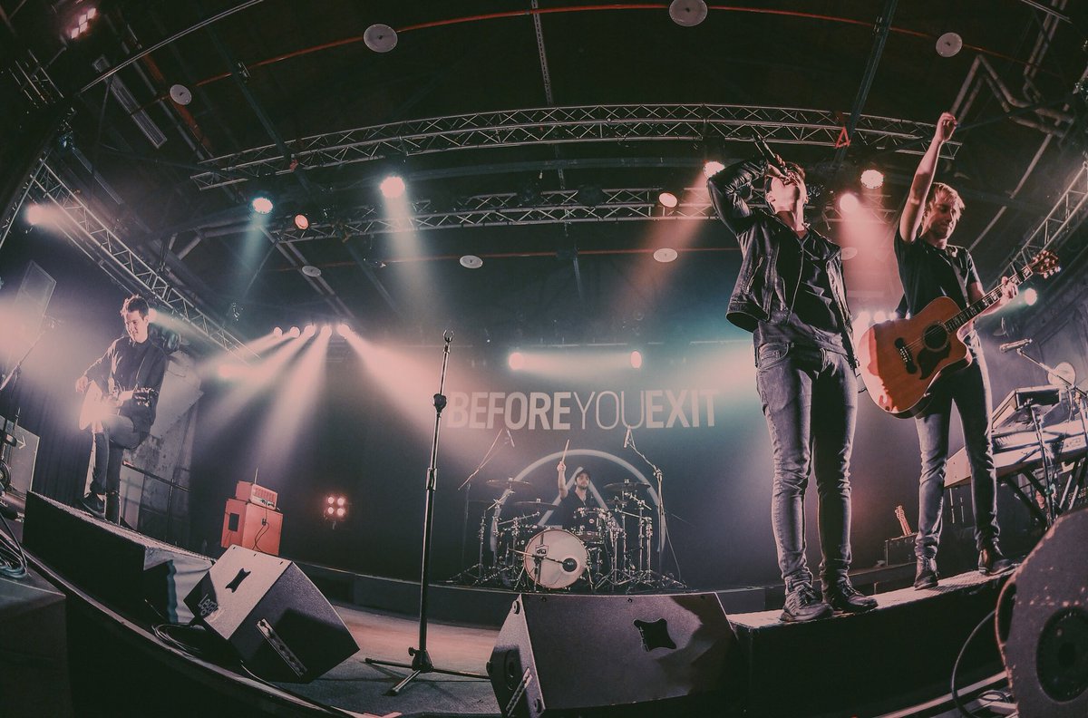 beforeyouexit's tweet photo. missing tour ❤️ https://t.co/QYYg0i8dUl