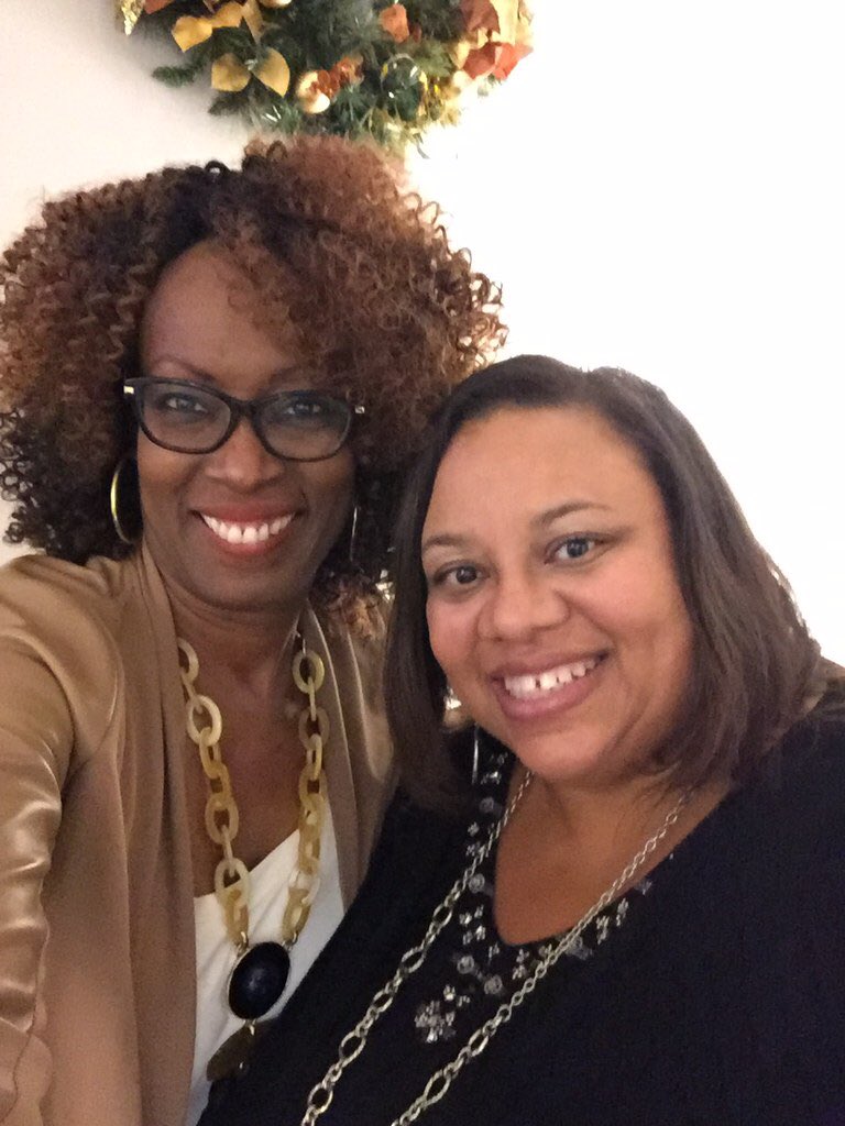 CNHENDERSON12's tweet photo. Conference WE Rock 2017. #WERock2017 #cnhenderson #womenempowerment #womenentrepreneurs #fasttrack #motivational #ceo #501c3 #sucess #smallbusiness #speaker #nonprofit #inspiration #socialimpact #leadership #lifecoach #blogger https://t.co/ymEWlVIlA6