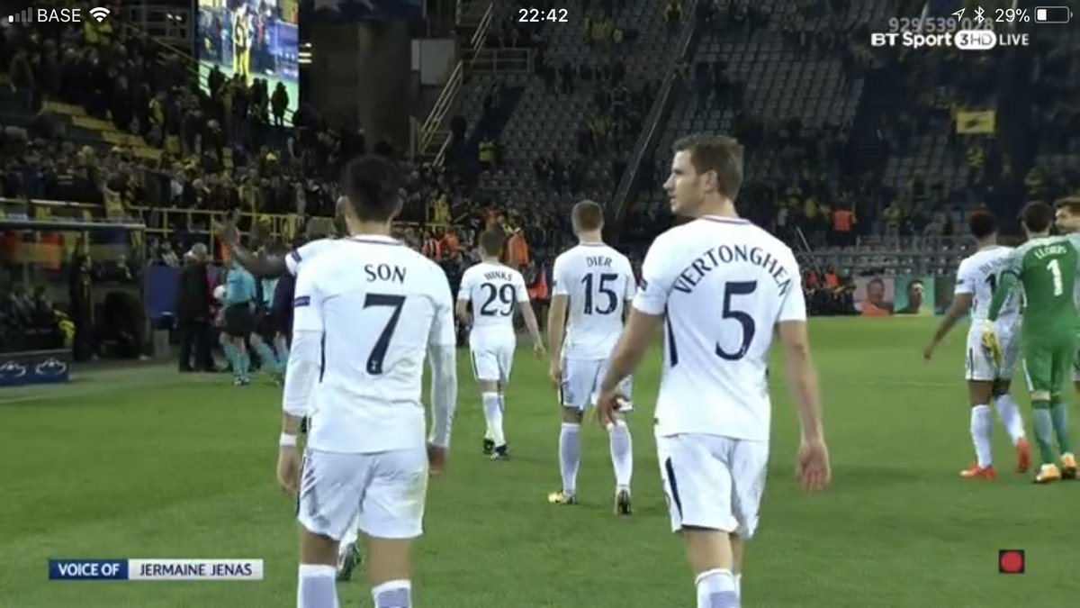 SoccerM0MM's tweet photo. FT:1-2 Dortmund vs Tottenham #Spurs #DORTOT #UCL #BVBTHFC https://t.co/iOaudCAGMc