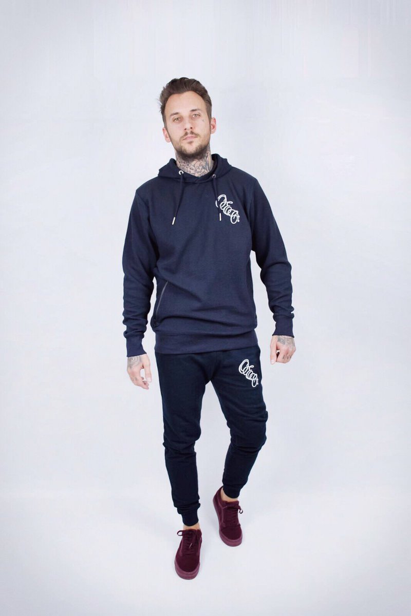 New navy hoody and joggers dropping on OneEightyCrew.com this Black Friday 🔥🔥🔥

#BlackFriday2017 #fashion #gymwear #streetwear #hype #hot #fresh