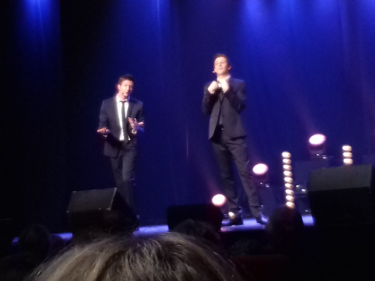 Toutesinfostele's tweet photo. Soirée au spectacle de @SteevenetChris ! Un excellent moment de rires garanti ! #ONDAR #SteevenEtChristopher https://t.co/Hb8eCBCKKi