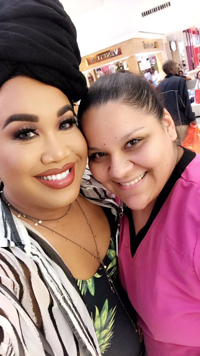 angiebabyyy_'s tweet photo. Blessed to have met this beautiful being, @patrickstarrr after the crazy ordeal I went through to make it! He is so much more beautiful in person!!! Thank you for making my day Patrick ❤️ #LookingLikeCrap #FreshOuttaWork #HeShinesLikeTheStarrrHeIs https://t.co/SxNI2gss8G
