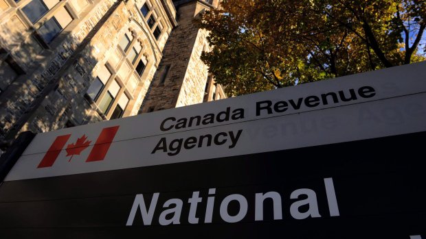 CTVNews's tweet photo. UPDATED: CRA call centre staff blocking calls, giving taxpayers incorrect information: AG  https://t.co/ZupCmuwuzY https://t.co/WHYtSeURR0