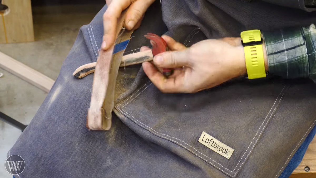 loftbrook's tweet photo. Making a small hammer can be such a rewarding experience. Watch @woodbywright's serene video and you'll see why! You should also wear a @loftbrook apron to protect your clothes!
https://t.co/CFJTTdV0mZ
#DIY
#woodworking
#loftbrook #aprons
#woodworking
#carpenters #carpenter https://t.co/KQIkQ45lxI