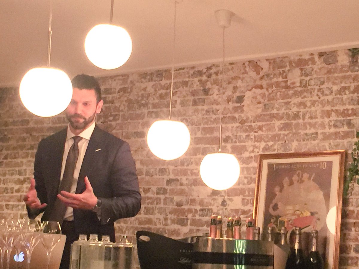 Great practical insights on #AI and #legalAI from Brian Kuhn of @IBMWatson #Legal • thank you @elta_account for the amazing #legaltech meetings today 🌿 #newlaw