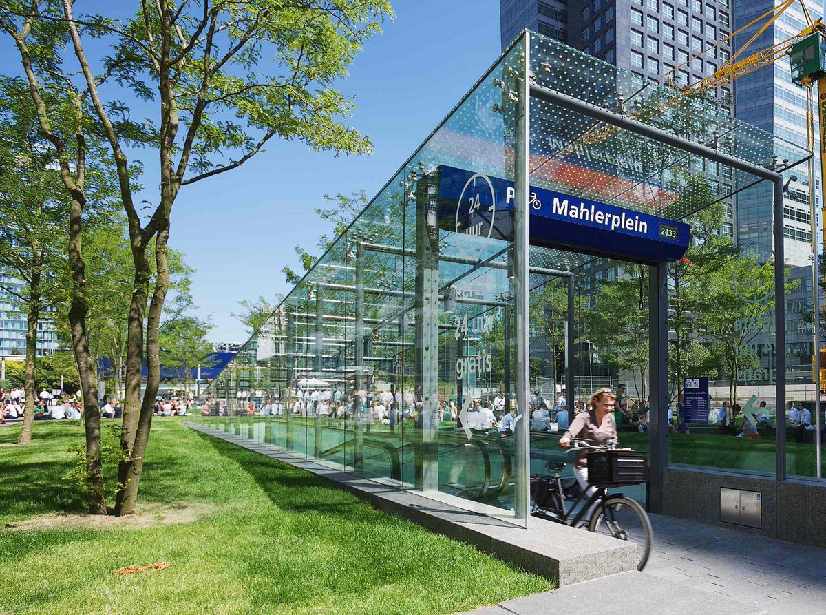 This evening at the #BicycleArchitectureBiennale: a special Meetup with three of the architects. <a href="/_studiosk/">studioSK</a> is one of three who will lead you around at the biennale &amp; tell you the ins&amp;outs about #bicycle #architecture &amp; its role in urban environment. #BYCS circl.nl/programma/bicy…