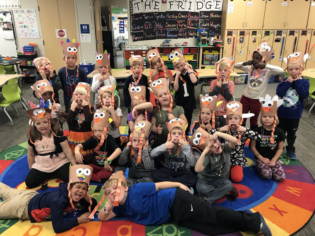 MissThomann1I's tweet photo. Thankful for these little turkeys! So lucky I get to be their teacher!💙💙#MorrisJays https://t.co/EqLqmkvRMN