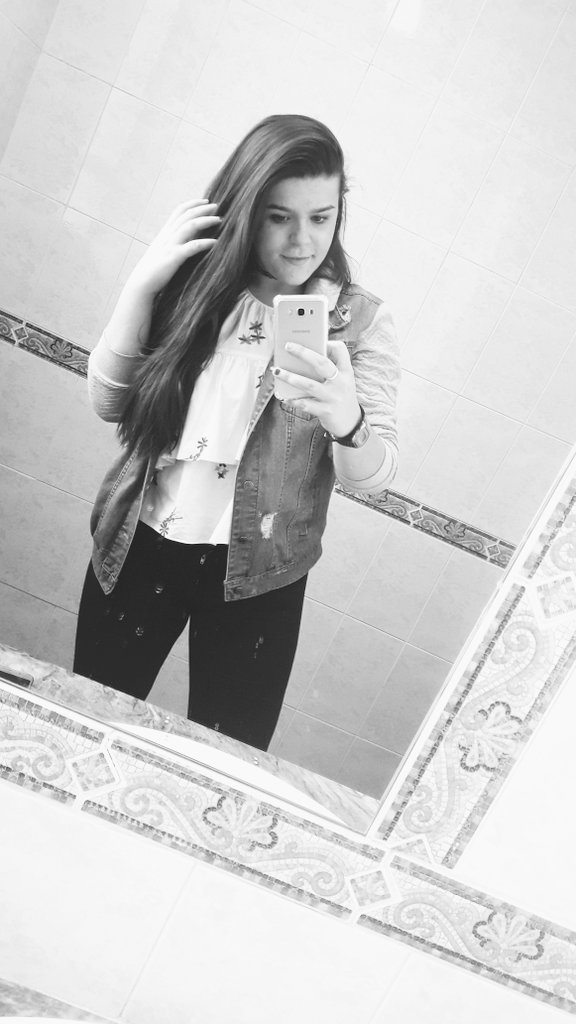 _misool_'s tweet image. Siempre se vuelve al sitio en el que fuiste tan feliz. 💕