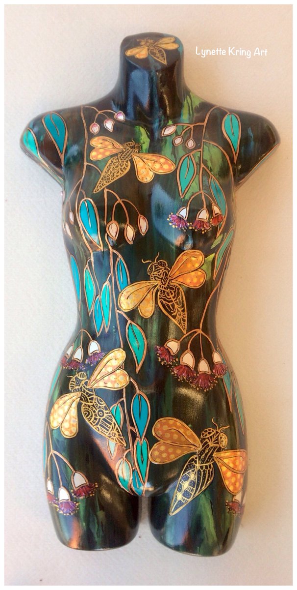ArtMeGallery's tweet photo. Artistic mannequins by Lynette Kring.  How fabulous would these mannequins look in an entry or a bar, what about the ladies loo???
Enquire here to purchase or visit the website for #australianart #lynettekring #artoftheday #australianartist #contemporaryart #art https://t.co/ZdLozgjDuj