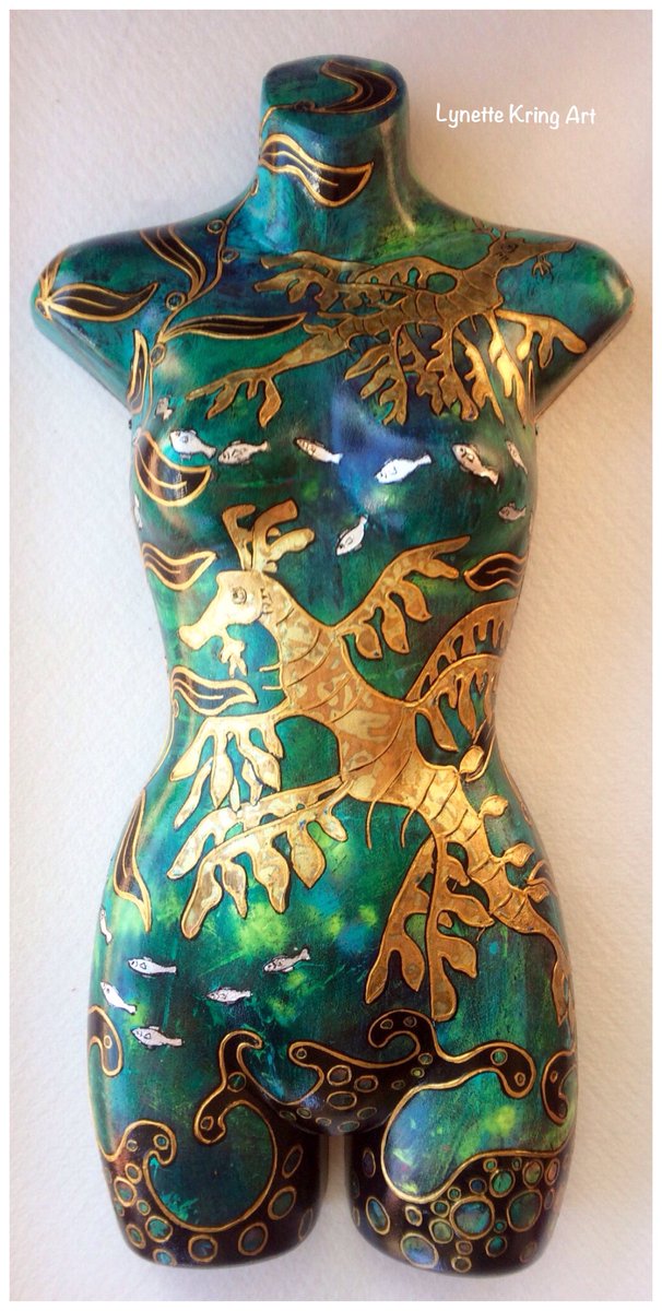ArtMeGallery's tweet photo. Artistic mannequins by Lynette Kring.  How fabulous would these mannequins look in an entry or a bar, what about the ladies loo???
Enquire here to purchase or visit the website for #australianart #lynettekring #artoftheday #australianartist #contemporaryart #art https://t.co/ZdLozgjDuj
