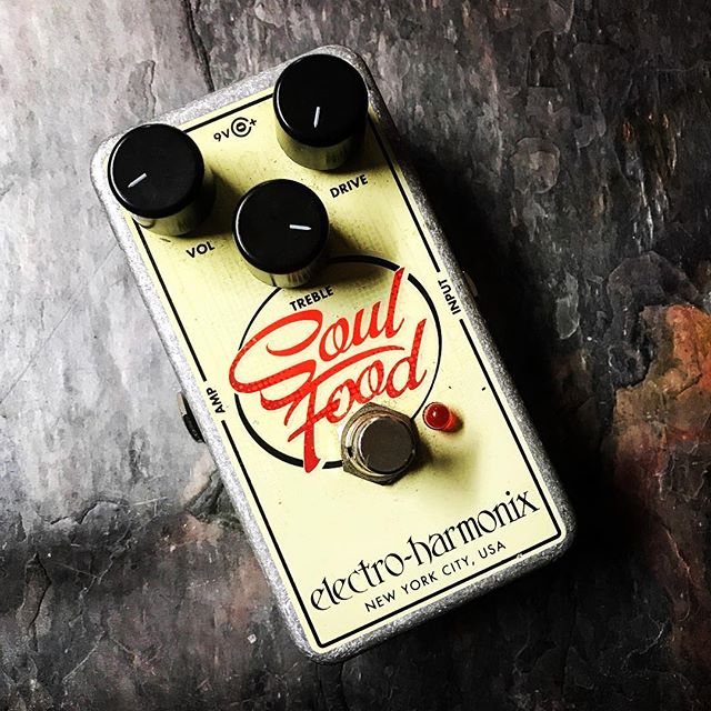 EHX's tweet photo. Get that down home tone with the EHX Soul Food... eat up!
📷: @GuitarPedalShop
▶️: https://t.co/jw6Taoiab2 https://t.co/iFyA51pbA3