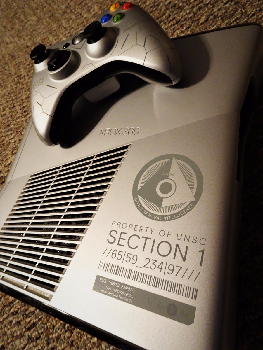QuestlessHeroes's tweet photo. #8 Microsoft Xbox 360 S 250GB System Halo Reach Edition bundle
Became available 9/14/2010 for $399
#smithtyl #microsoft #xbox #xbox360 #xbox360haloreachedition #haloreachedition #haloreach #console #consolebundle #halo #xbox360s #GameStop #xbox360controller #haloreachcontroller https://t.co/1UsnwsJpdN