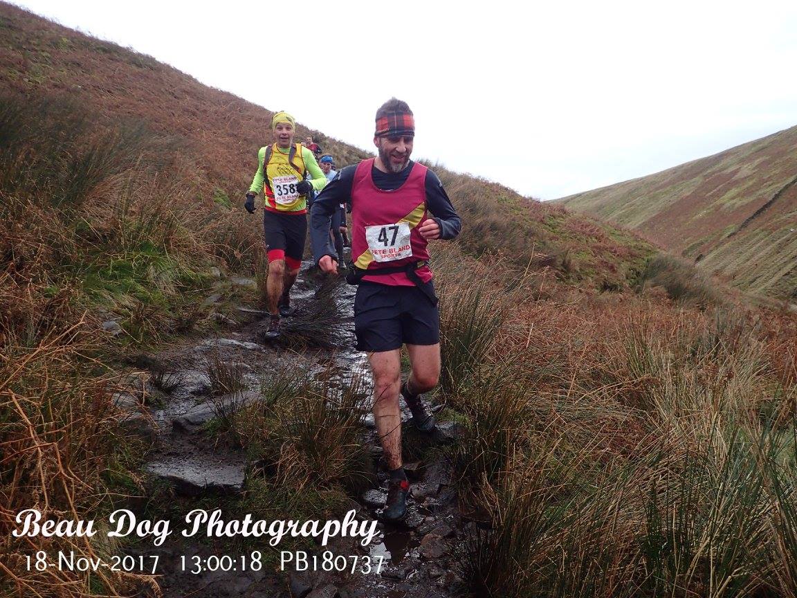 BenMason01's tweet photo. @Braveshorts @PudseyPacers I'm behind you and looking a little crazed. Not sure if that's the hills or my "I will get in front of you!" face @Braveshorts https://t.co/YjvJ3Bf4Y0