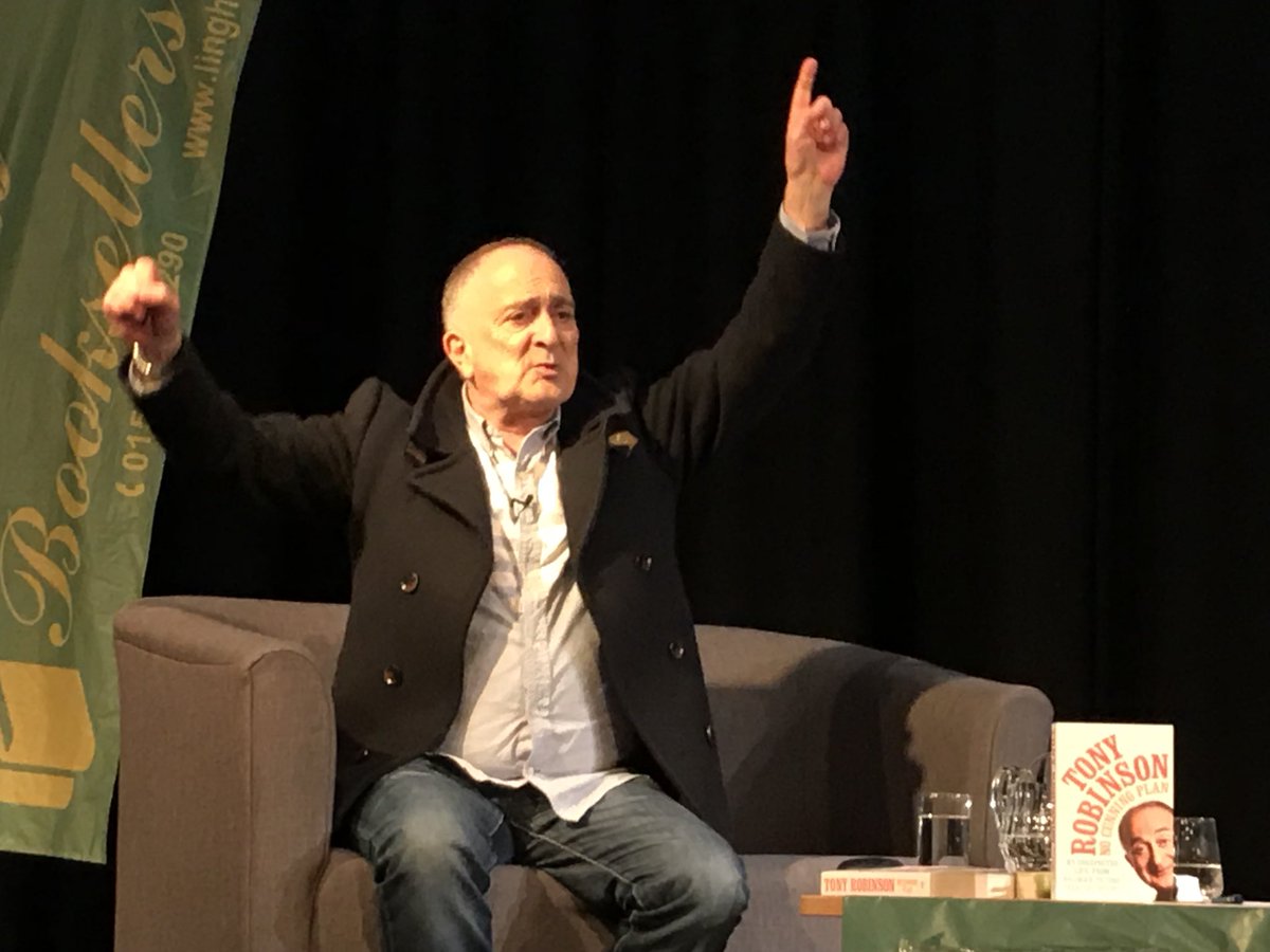 BirkenheadSchl's tweet photo. Thank you @Tony_Robinson, @LinghamsBooks and everyone who attended tonight’s event! We loved having you @BirkenheadSchl - please come back again soon! https://t.co/ARimbfYgUf