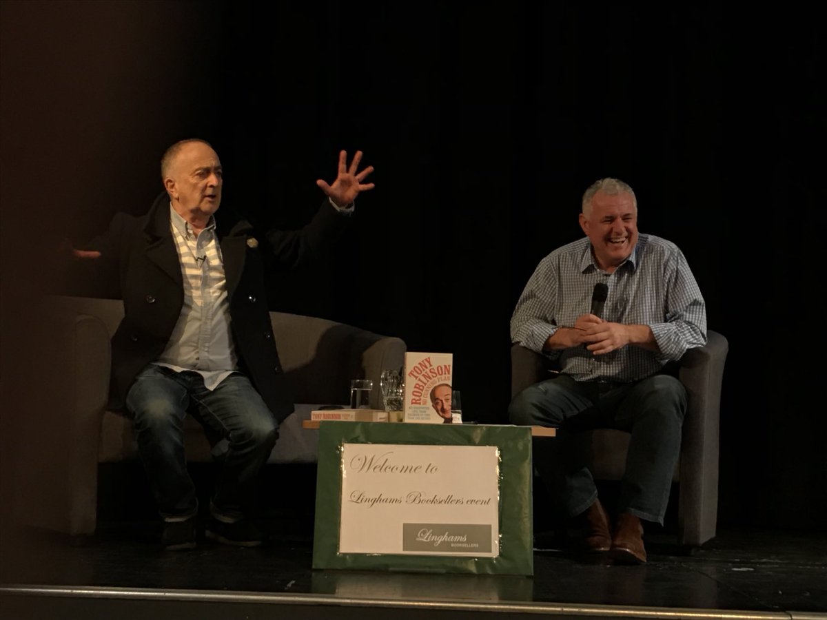 BirkenheadSchl's tweet photo. Thank you @Tony_Robinson, @LinghamsBooks and everyone who attended tonight’s event! We loved having you @BirkenheadSchl - please come back again soon! https://t.co/ARimbfYgUf