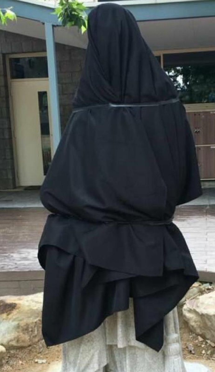 KezzerOz's tweet image. Blackfriars Priory School in Adelaide, doing a Hanson? Ooops 😳