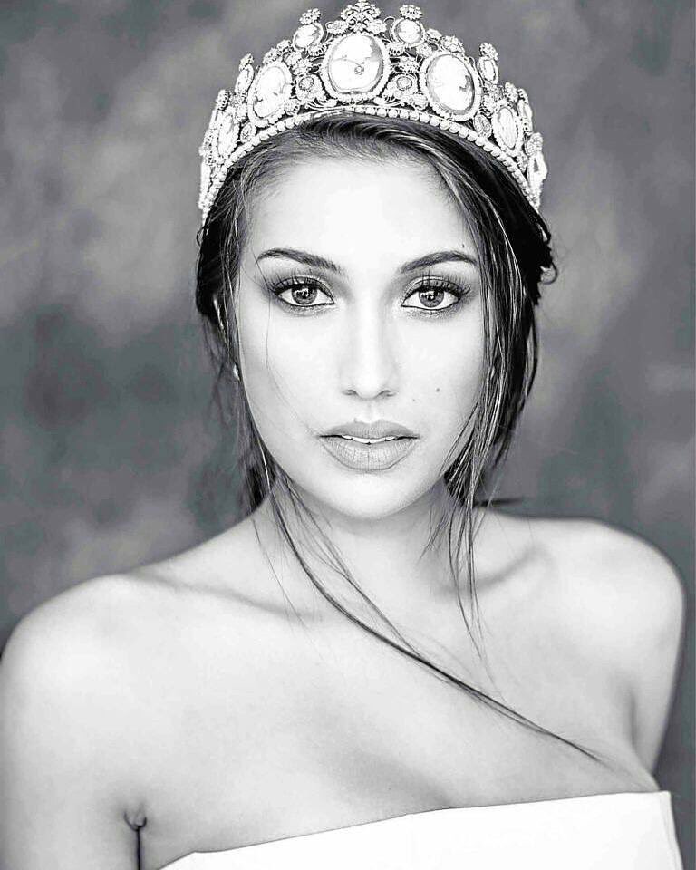 immaxinemedina's tweet image. Your retweet is so helpful. So please retweet this!

#MissUniverse #Philippines